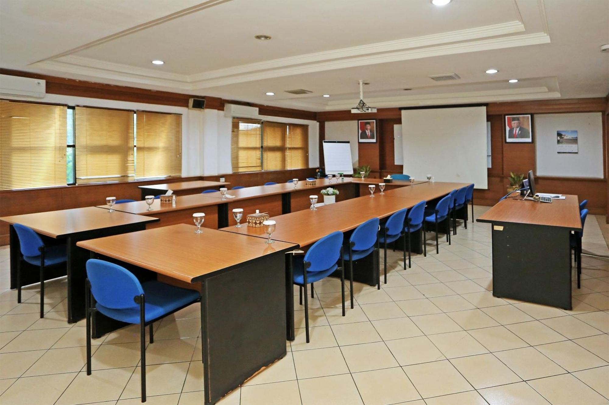 Collection O 91898 Series Hotel Kuningan Джакарта Екстер'єр фото