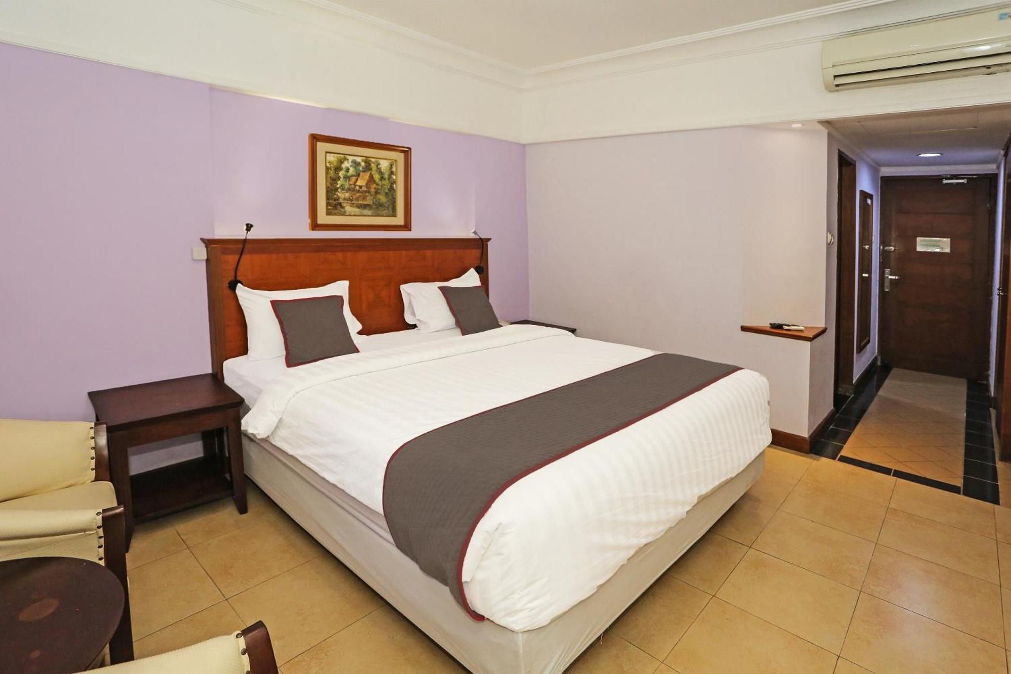 Collection O 91898 Series Hotel Kuningan Джакарта Екстер'єр фото