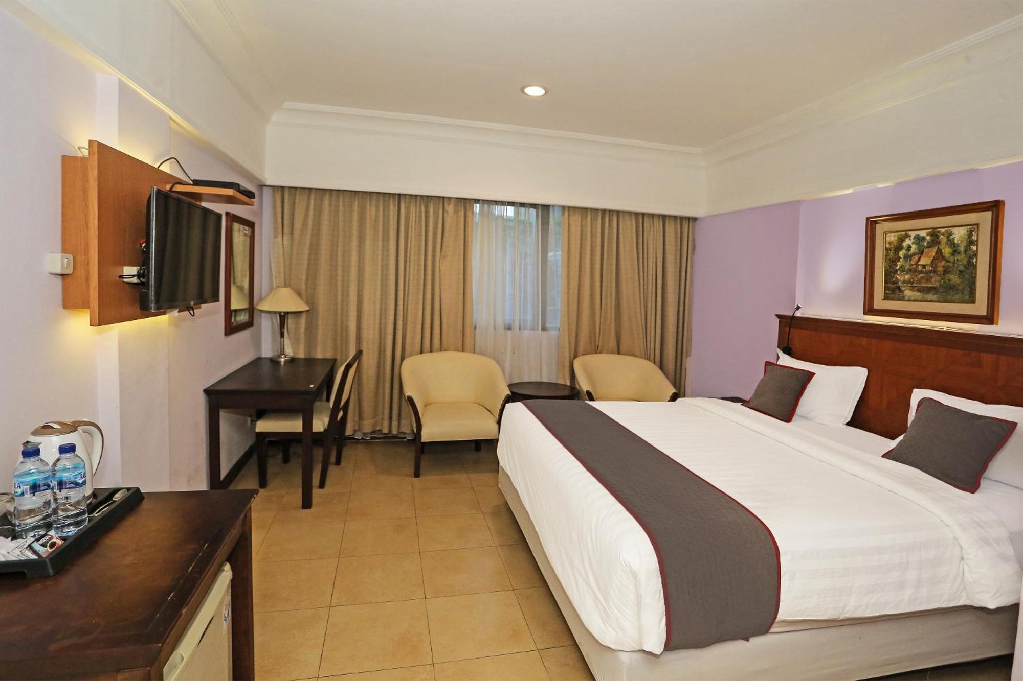 Collection O 91898 Series Hotel Kuningan Джакарта Екстер'єр фото