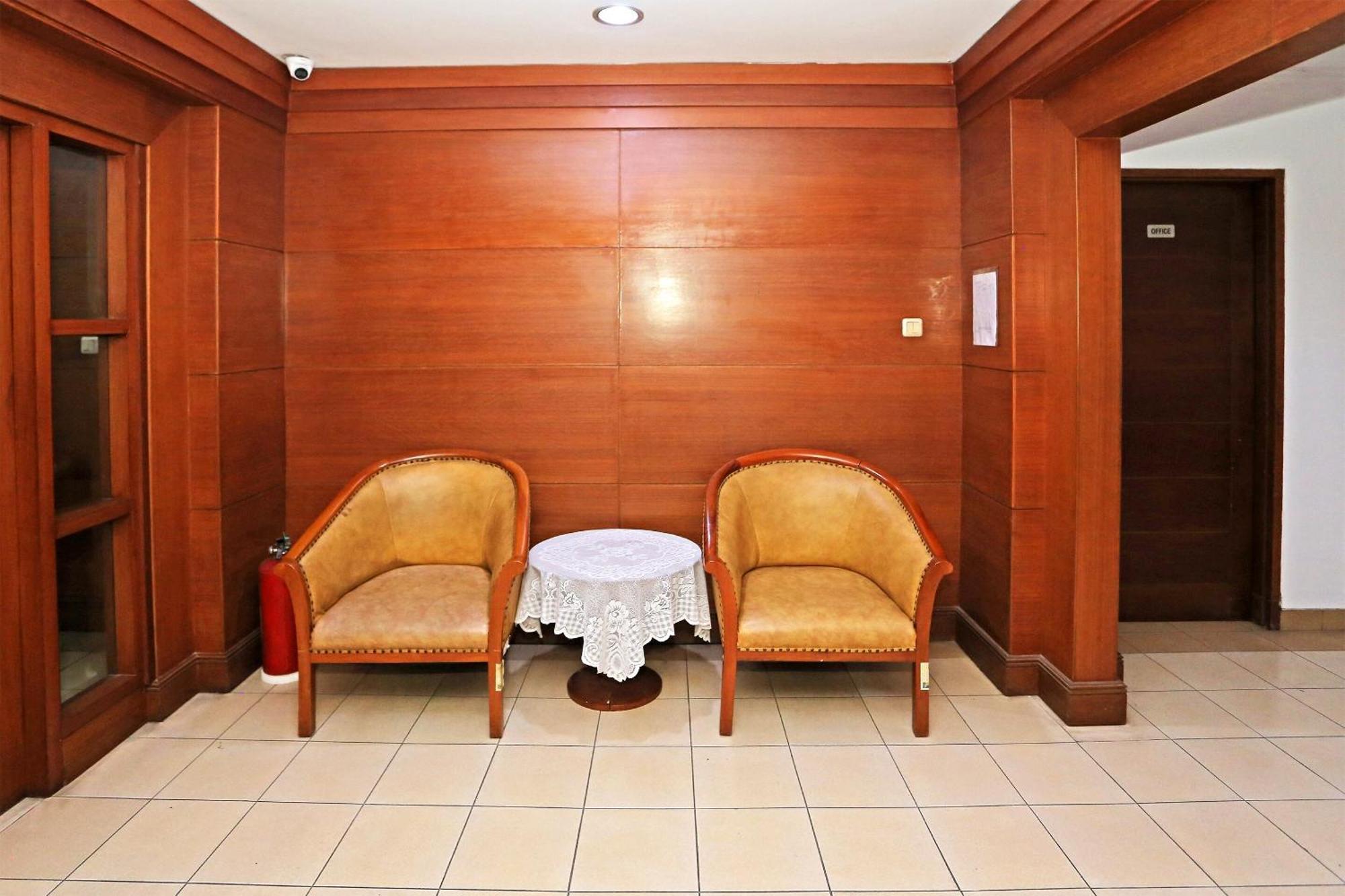 Collection O 91898 Series Hotel Kuningan Джакарта Екстер'єр фото